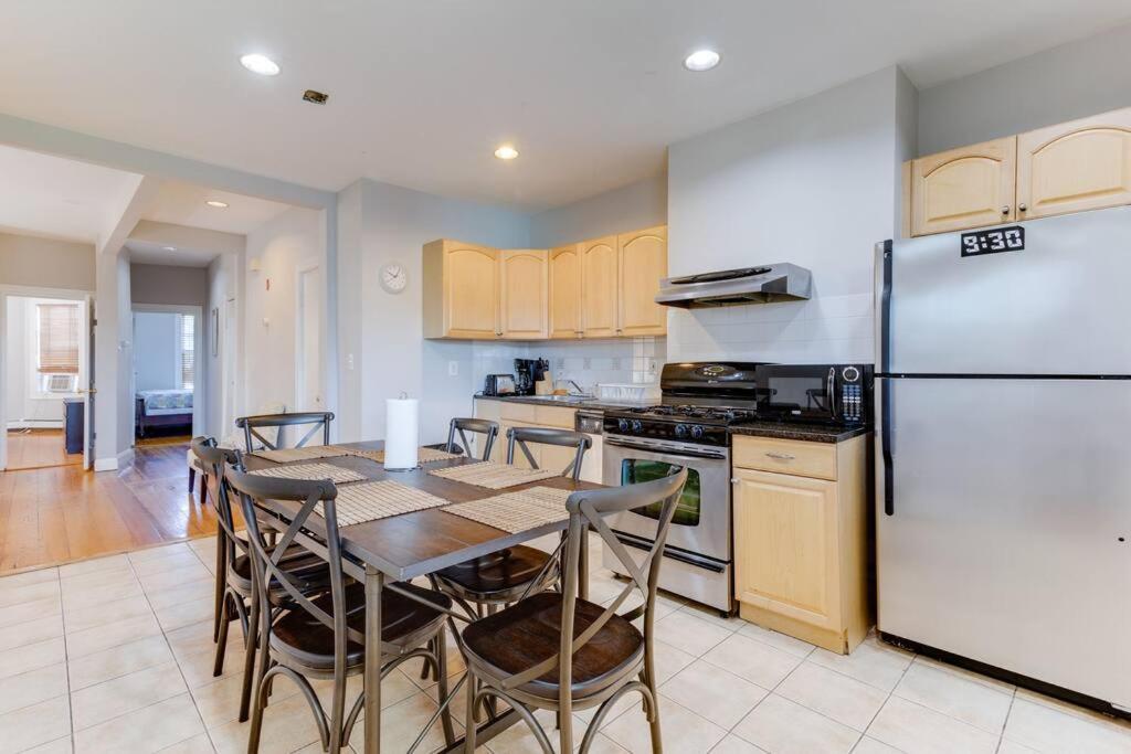 New! Boston Condo Near Mbta, 3Mi To Fenway ! Экстерьер фото