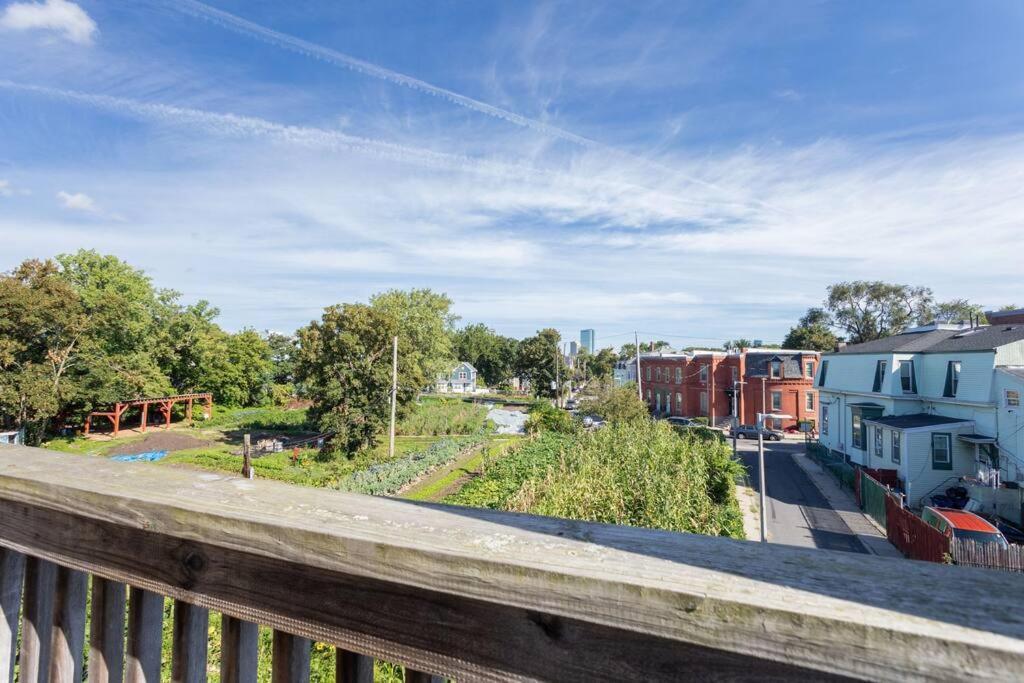 New! Boston Condo Near Mbta, 3Mi To Fenway ! Экстерьер фото